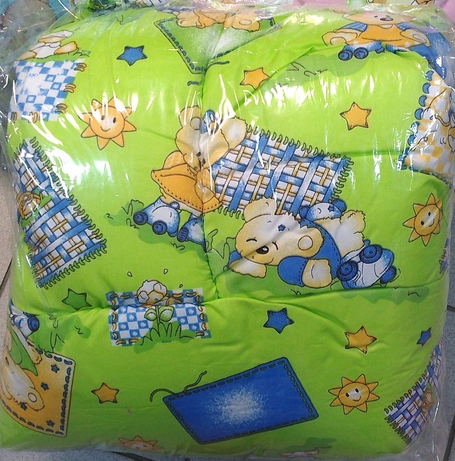 Kołdra dziecięca drukowana 90x120 + poduszka 50x60 Karo (kolor/wzór dobierany losowo) - obrazek 4