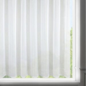 Firana 400x150 Lucy biała gotowa na przelotkach z delikatnego i lekkiego woalu Eurofirany