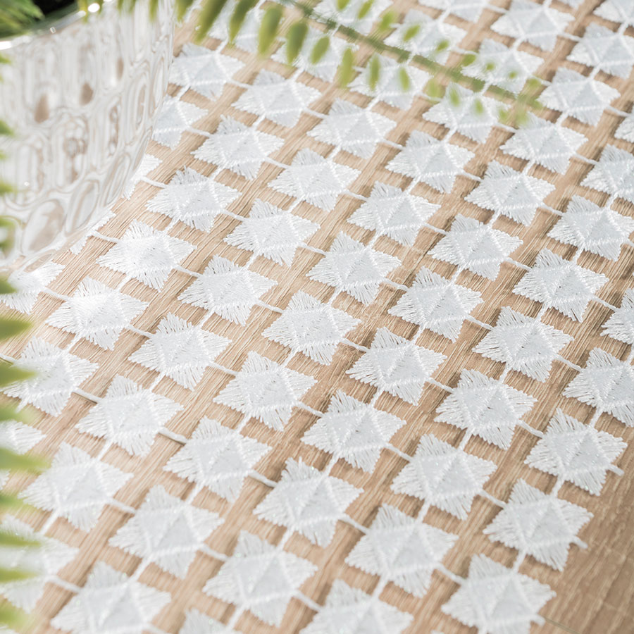 Jasmina Bieżnik gipiurowy, kolor biały 001 z lurexem, rozmiar 40x140cm - obrazek 4