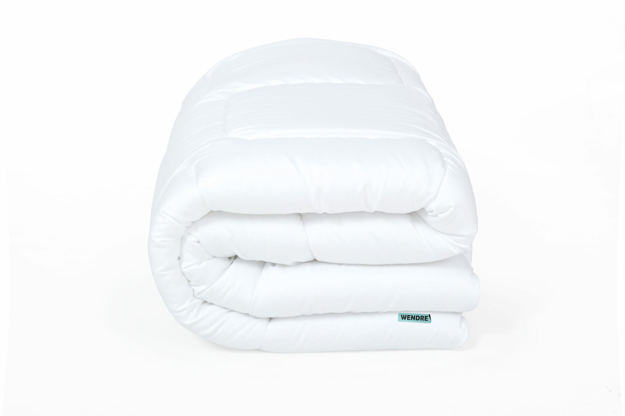 Kołdra Antibacterial 220x200 biała mikrofibra 1,30 kg Wendre