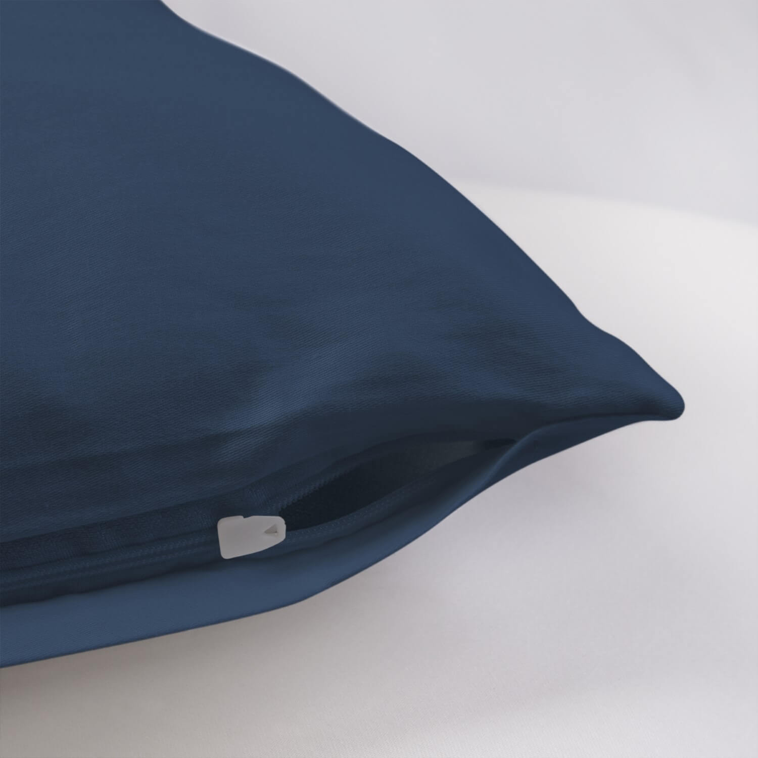 Poszewka satynowa 50x60 chabrowa 011 jednobarwna Darymex - obrazek 3