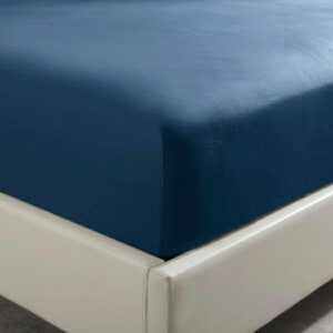 Prześcieradło satynowe z gumką 160x200 granatowe jednobarwne na wysoki materac I24