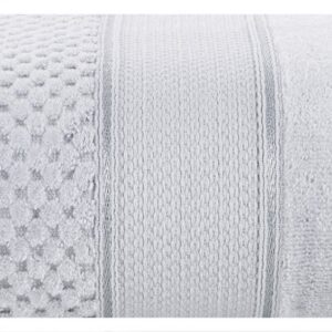 Ręcznik Jessi 70x140 srebrny frotte 500g/m2 z fakturą wytłaczanej krateczki i welurową bordiurą Eurofirany