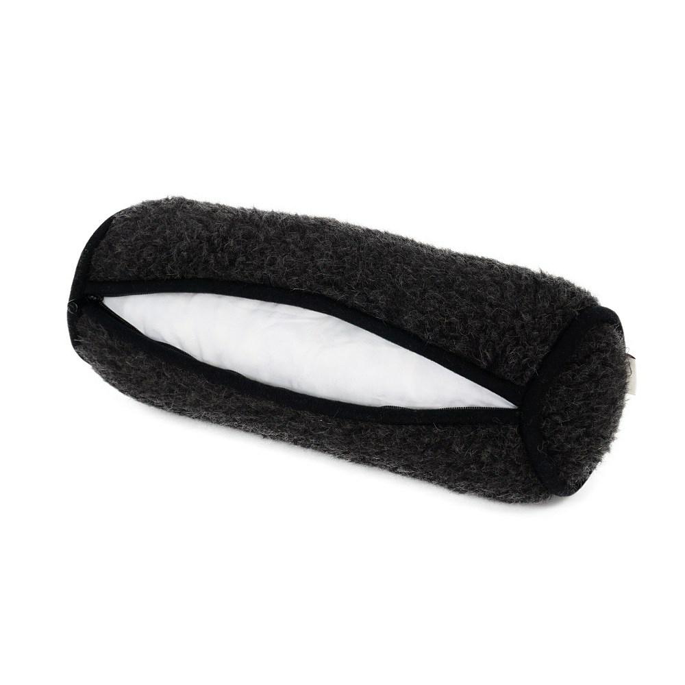 Wałek pod głowę wełniany merynos 70x15 czarny Wyroby rehabilitacyjne i rozgrzewające - obrazek 2